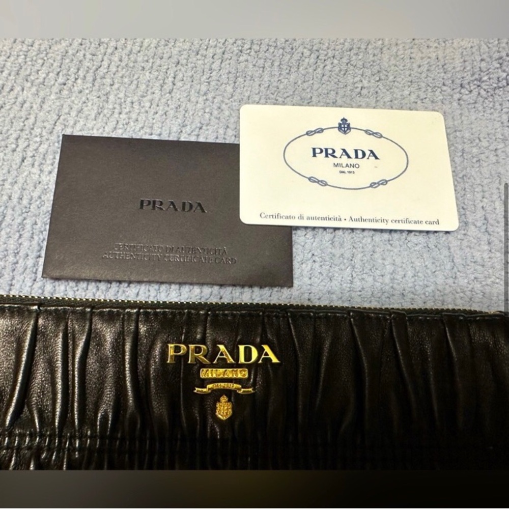 👜SOLD👛PRADA Authentic Nappa Black Leather Wristlet - Picture 3 of 5